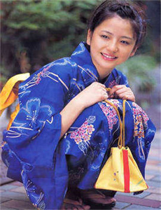 安银美-画中迷