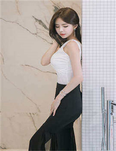 小莹的乳汁-www.henhen