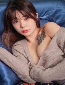 泳池里强摁做开腿呻吟漫画视频-栗栖エリカ